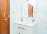 Venta - APARTAMENTO -
TORREVIEJA - Playa del Cura
