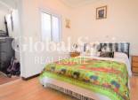 Resale - VILLA -
ORIHUELA COSTA - Villamartin