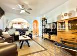 Wederverkoop - HUIS -
TORREVIEJA - LOS BALCONES - LOS ALTOS