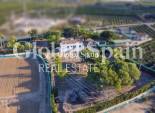 Resale - VILLA -
ORIHUELA