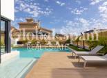Wederverkoop - VILLA -
TORREVIEJA - Torreta Florida