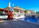 Resale - VILLA -
TORREVIEJA - Costa Blanca