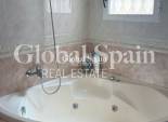Wederverkoop - VILLA -
PLAYA FLAMENCA - Costa Blanca