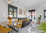 Wiederverkauf - VILLA -
TORREVIEJA - Costa Blanca