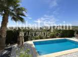Resale - VILLA -
LAS RAMBLAS GOLF - Inland