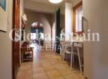 Wederverkoop - HUIS -
Catral - Catral - Country