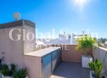 Wiederverkauf - PENTHOUSE -
PILAR DE LA HORADADA - Costa Blanca