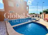 Resale - HOUSE -
TORREVIEJA - El limonar