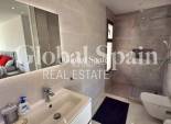 Wederverkoop - VILLA -
ORIHUELA COSTA - VILLAMARTÍN