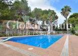 Wiederverkauf - VILLA -
TORREVIEJA - LOS BALCONES - LOS ALTOS