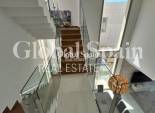 Wederverkoop - VILLA -
ORIHUELA COSTA - VILLAMARTÍN