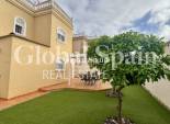 Odsprzedaż - WILLA  -
TORREVIEJA - 
