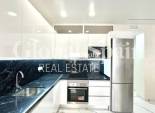 Wederverkoop - APPARTEMENT -
TORREVIEJA - Playa del Cura