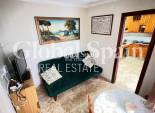 Wederverkoop - APPARTEMENT -
TORREVIEJA - Torrevieja