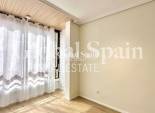 Resale - APARTMENT -
TORREVIEJA - Center