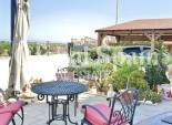 Revente - VILLA -
GUARDAMAR DEL SEGURA