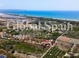 Wiederverkauf - HAUS -
LA MARINA - Costa Blanca