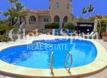 Resale - VILLA -
ALMORADÍ