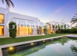 New Build - VILLA -
CASARES - Pedregales