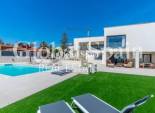 Resale - VILLA -
TORREVIEJA - La Veleta