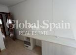 Wederverkoop - APPARTEMENT -
SAN MIGUEL DE SALINAS - Inland