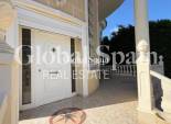 Wederverkoop - VILLA -
ROJALES - La Fiesta