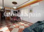 Resale - HOUSE -
TORREVIEJA - La Mata