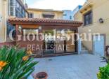 Revente - VILLA -
TORREVIEJA - LOS BALCONES - LOS ALTOS