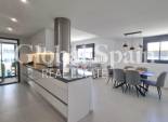 Wiederverkauf - WOHNUNG -
ORIHUELA COSTA - VILLAMARTÍN
