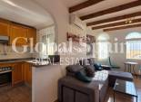 Resale - VILLA -
ORIHUELA COSTA - VILLAMARTÍN