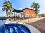 Wiederverkauf - Villa -
Campos Del Rio