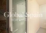 Wederverkoop - APPARTEMENT -
TORREVIEJA - Torrevieja