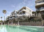Nouvelle construction - APPARTEMENT -
ESTEPONA - Azata Golf