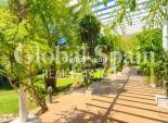 Revente - VILLA -
VILLAMARTÍN - Costa Blanca