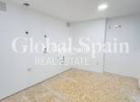 Resale - APARTMENT -
ALICANTE - Centro