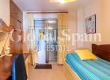 Revente - APPARTEMENT -
TORREVIEJA - Playa de los locos