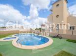 Wederverkoop - VILLA -
ORIHUELA COSTA - Pau 26