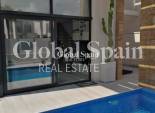 Odsprzedaż - WILLA  -
ORIHUELA COSTA - 
