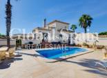 Wederverkoop - VILLA -
ORIHUELA COSTA - Costa Blanca