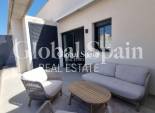 Wederverkoop - PENTHOUSE -
TORREVIEJA - Playa del Cura