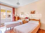 Revente - APPARTEMENT -
TORREVIEJA - Playa del cura