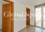 Wederverkoop - VILLA -
TORREVIEJA - Aguas nuevas 2