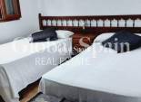 Wederverkoop - VILLA -
ORIHUELA COSTA - Punta Prima