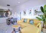 Revente - APPARTEMENT -
ORIHUELA COSTA - Punta Prima