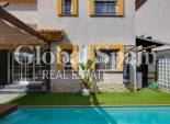 Resale - VILLA -
LOS MONTESINOS - La Herrada