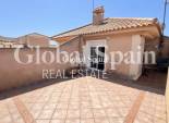 Resale - VILLA -
TORREVIEJA - Aguas Nuevas