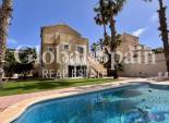 Wiederverkauf - VILLA -
LA ZENIA - Costa Blanca