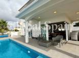 Wederverkoop - VILLA -
LA MARINA - La Marina