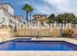 Revente - APPARTEMENT -
ORIHUELA COSTA - VILLAMARTÍN