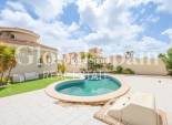 Revente - VILLA -
CIUDAD QUESADA